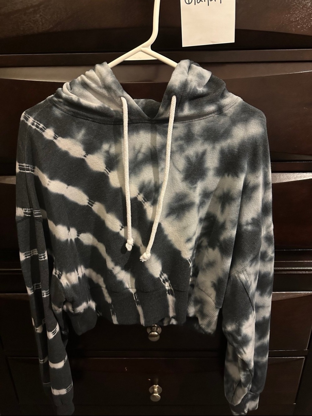 Aeropostale Tie-Dye Cropped Hooded Sweatshirt in Black and White